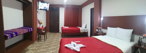 Los Wayruros de Anita Ollantaytambo image 16